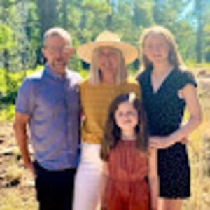 Meet your Posher, Mara